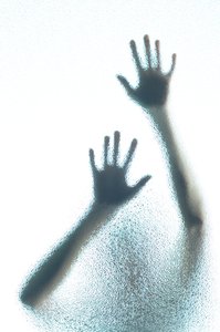 电子设备屏幕静电吸附灰尘，清洁液怎么选